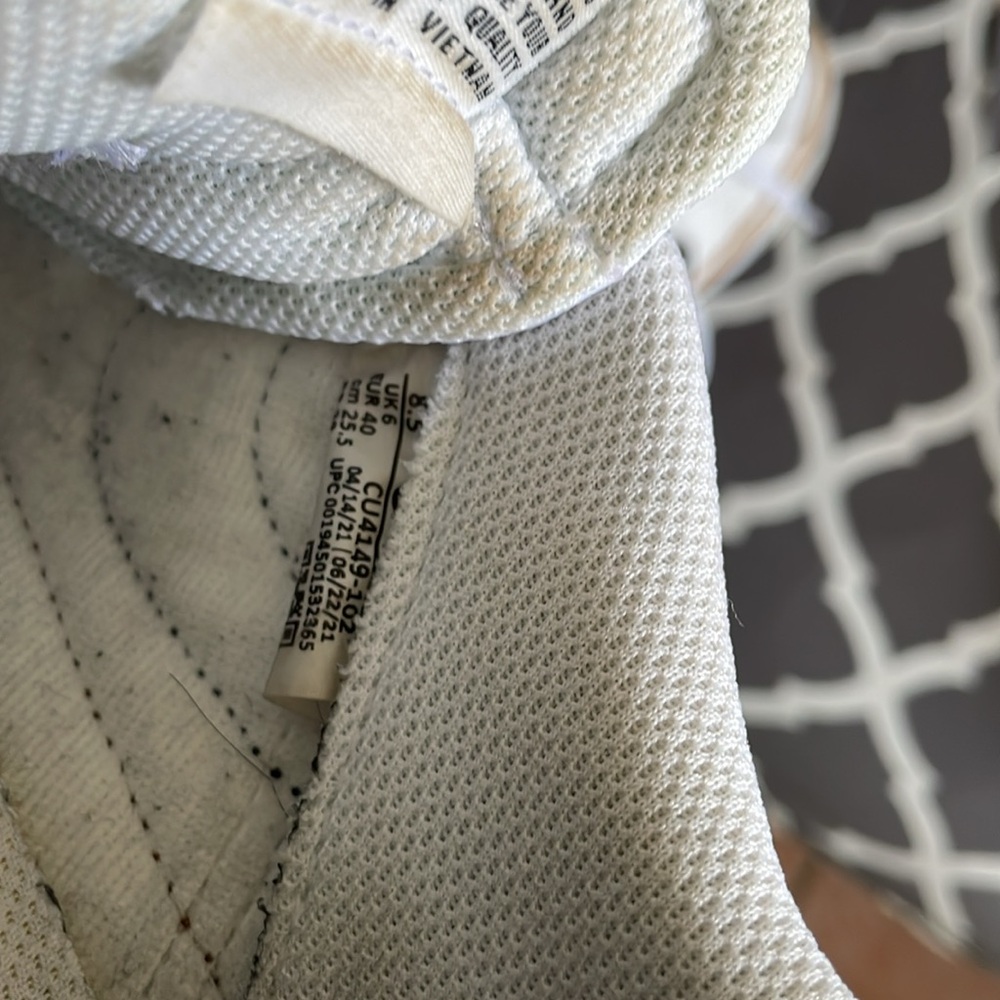 Nike sneaker - Picture 4 of 5